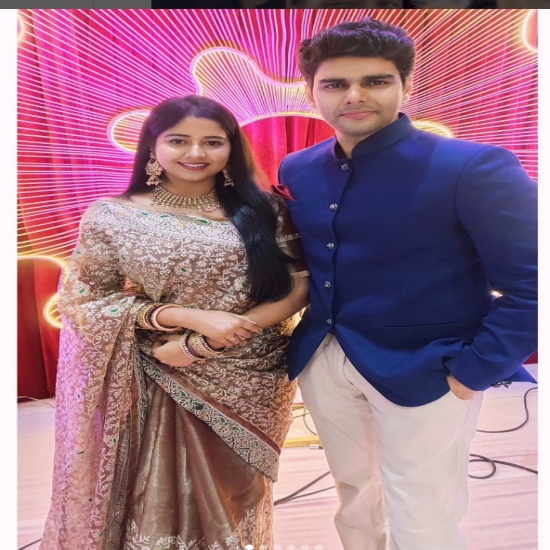 Couple Images Shilpa das with her husband